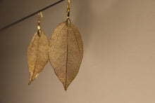 Cargar imagen en el visor de la galería, Pendiente leaf